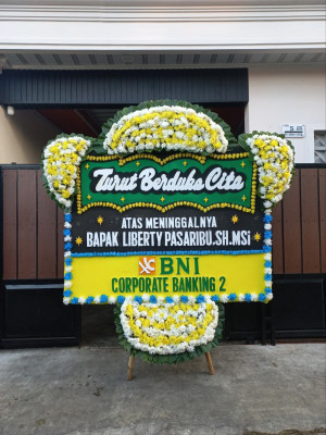 Papan Bunga Duka di Kereng Bangkirai