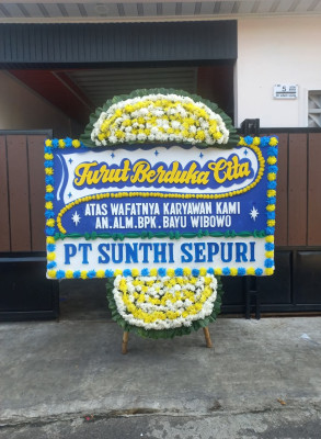 Papan Bunga Duka di Kereng Bangkirai