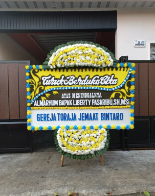 Papan Bunga Duka di Kereng Bangkirai