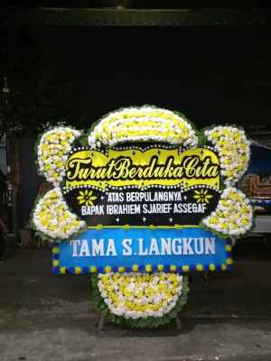 Papan Bunga Duka di Kereng Bangkirai